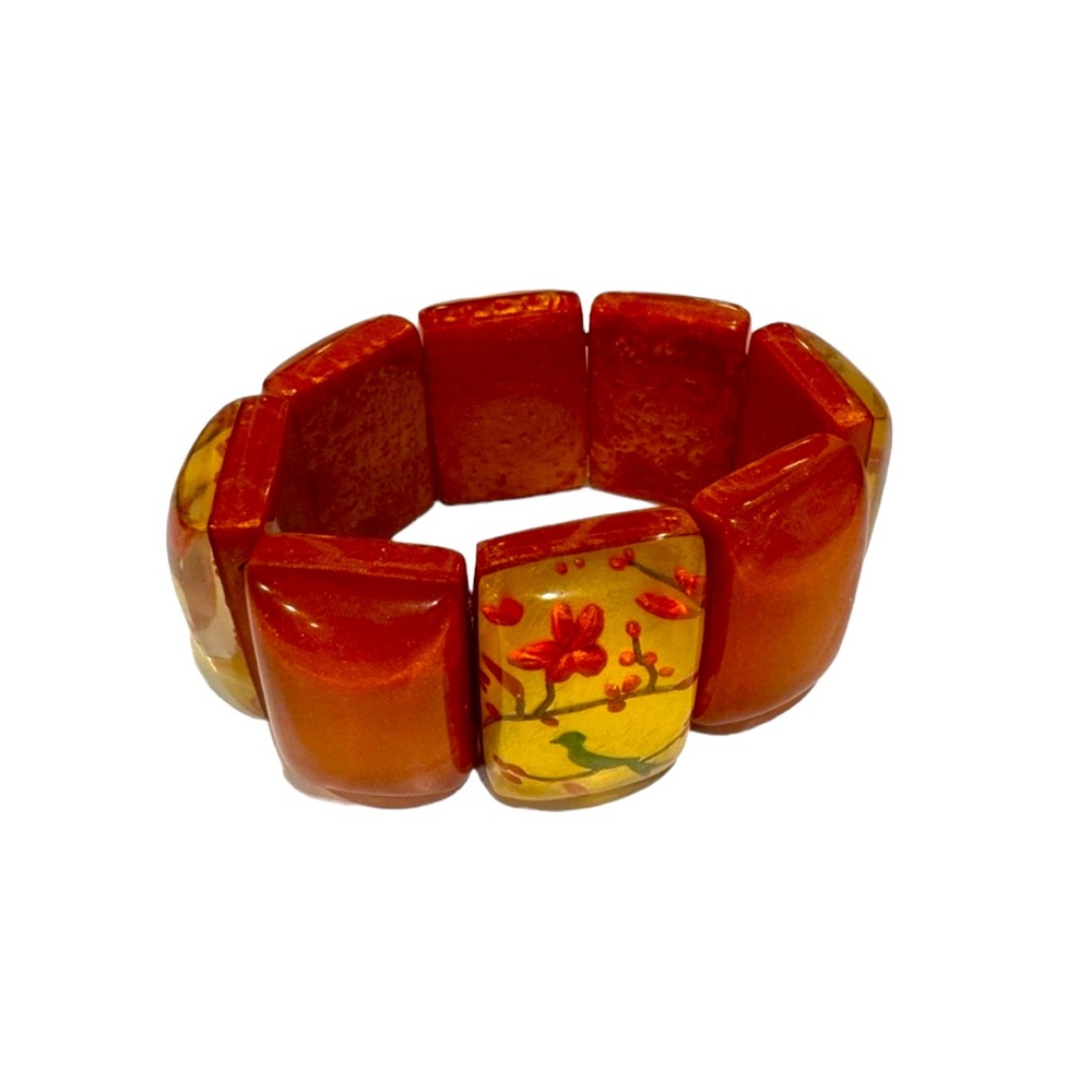 Beautiful resin tile stretch bracelet with bird/flower motif. EUC.